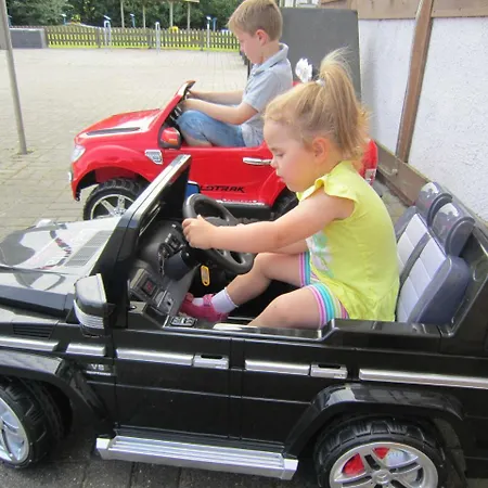 Holiday home Lederstrumpf Im Feriend Bachenbrock
